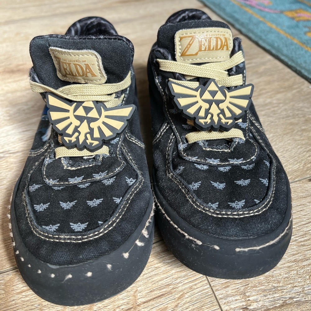 The Legend of Zelda Nintendo Shoes Sneakers Little Boy Size 13